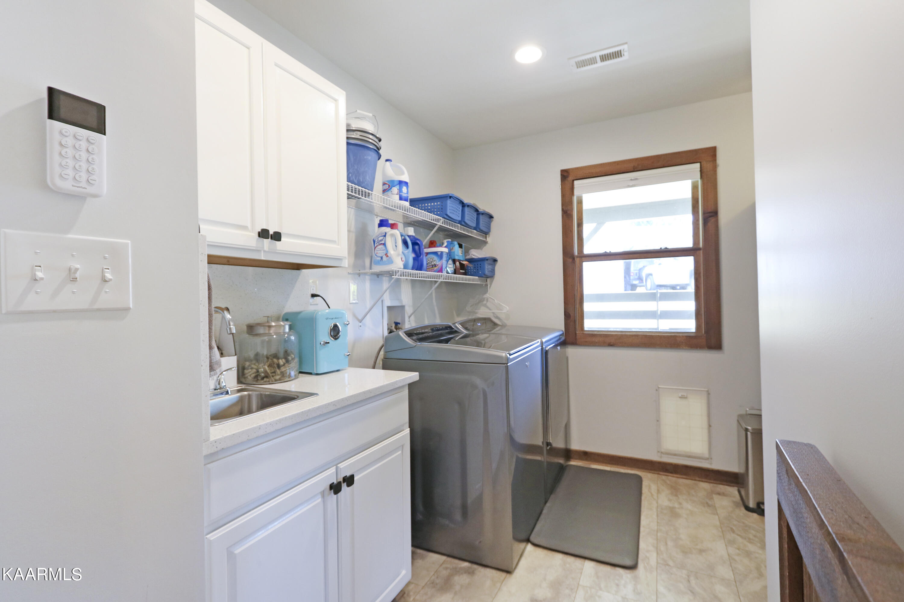 5771 Beals Chapel Road Lenoir City, TN 37772 - Photo 46 of 60 50_Laundry Room View 2