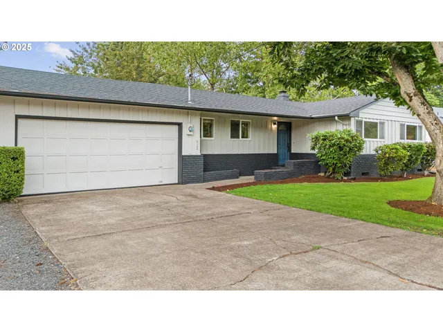 $449,000 | 2133 Jeppesen Acres Road, Eugene, OR 97401