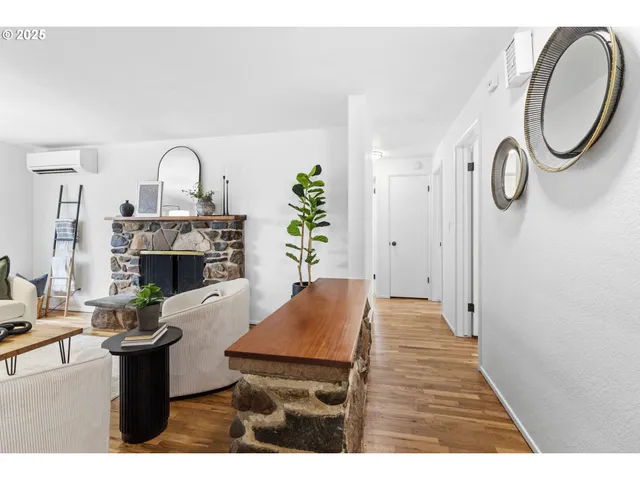 $449,000 | 2133 Jeppesen Acres Road, Eugene, OR 97401