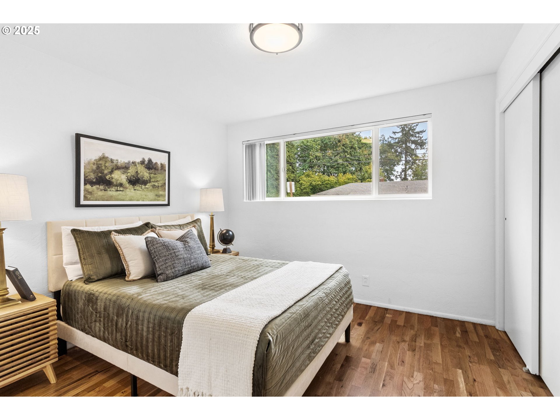 2133 Jeppesen Acres Road Eugene, OR 97401 - Photo 21 of 33 Bedroom