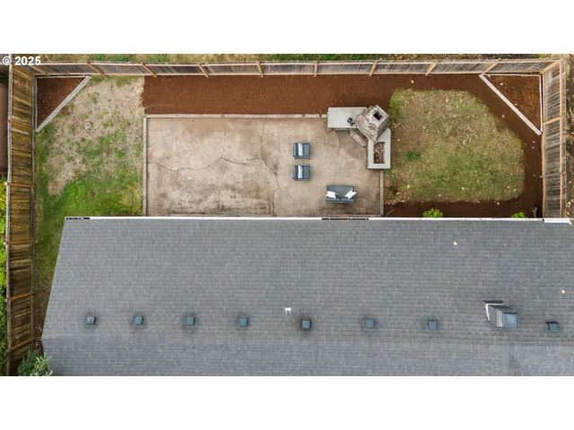 $449,000 | 2133 Jeppesen Acres Road, Eugene, OR 97401