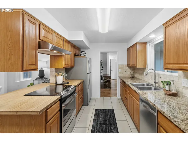 $449,000 | 2133 Jeppesen Acres Road, Eugene, OR 97401