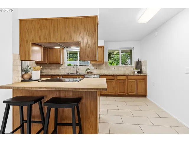 $449,000 | 2133 Jeppesen Acres Road, Eugene, OR 97401