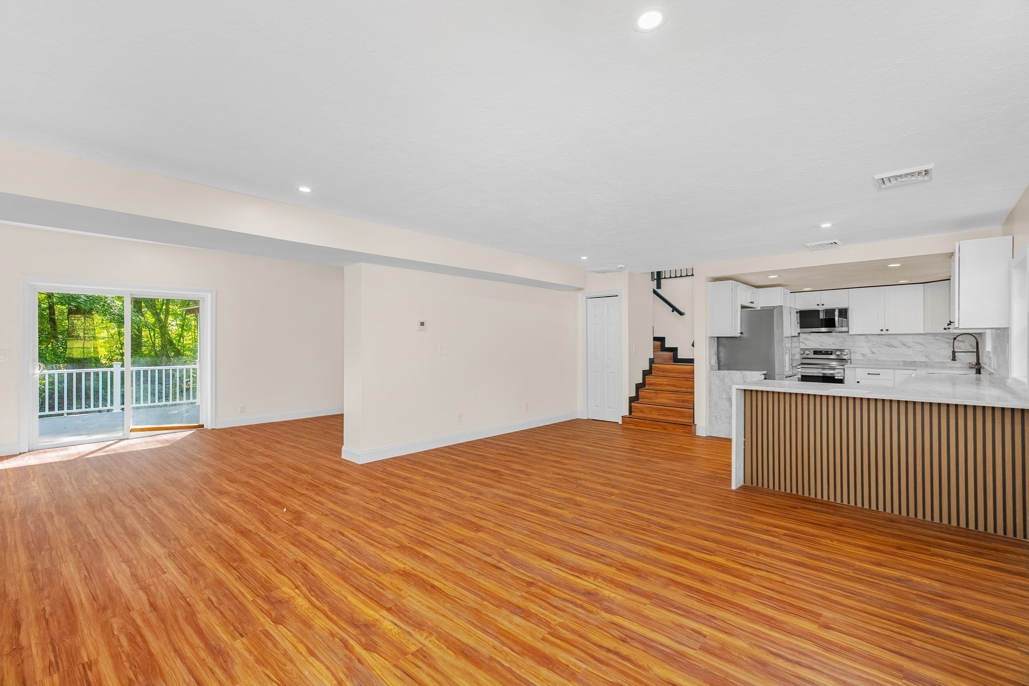 198 Uxbridge Road Sutton, MA 01590 - Photo 7 of 29 Gallery Image 7