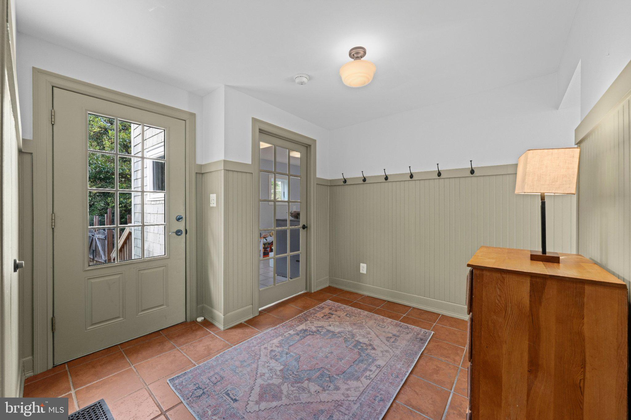 703 Dranesville Road Herndon, VA 20170 - Photo 26 of 35 Welcoming entryway with charm.