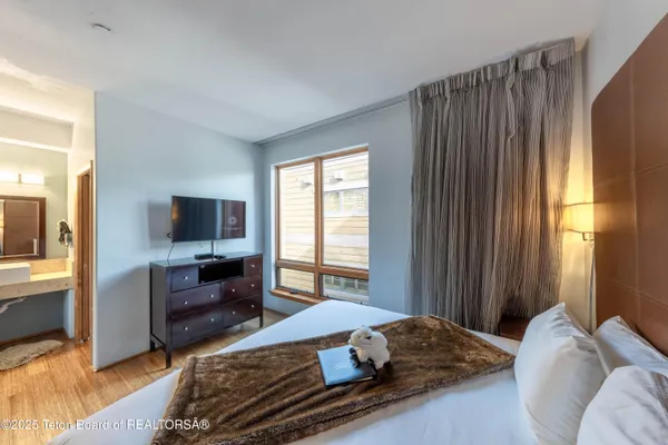 $775,000 | 170 North Millward Street, Unit 306, Jackson, WY 83001