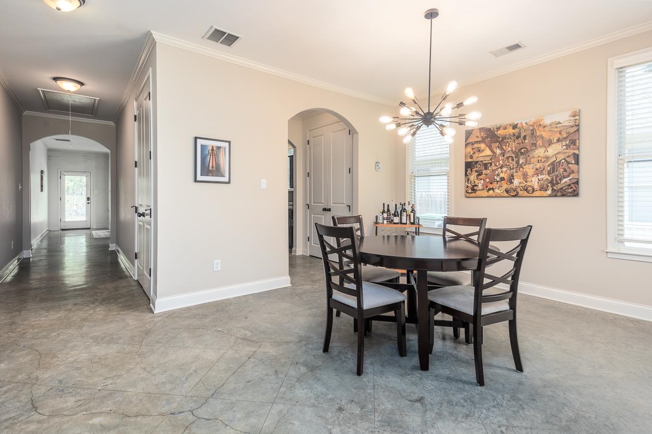 585 Alexander Street Memphis, TN 38111 - Photo 6 of 30 a view of a dining room with furniture and window