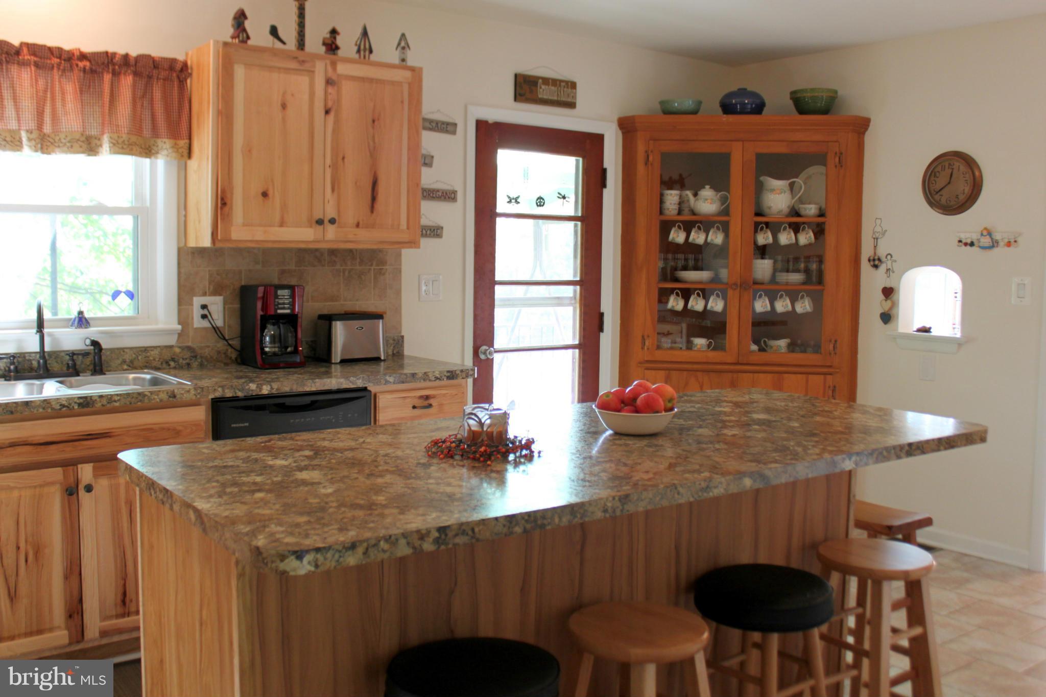 328 Poorhouse Road Winchester, VA 22603 - Photo 3 of 20 Kitchen