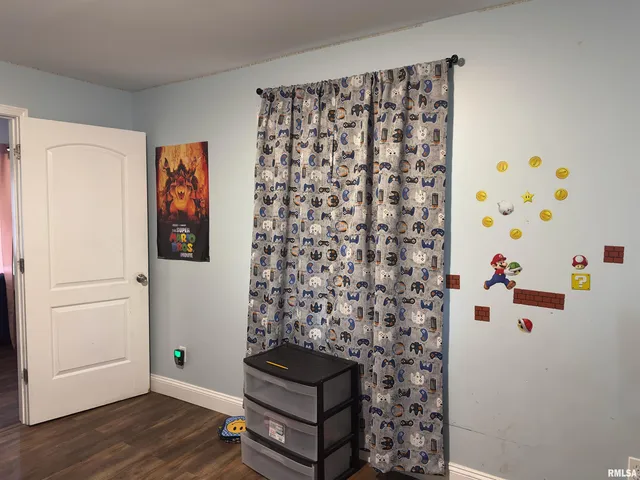 $104,500 | 1417 South Ledford Street, Harrisburg, IL 62946