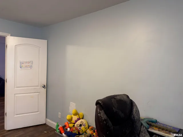 $104,500 | 1417 South Ledford Street, Harrisburg, IL 62946