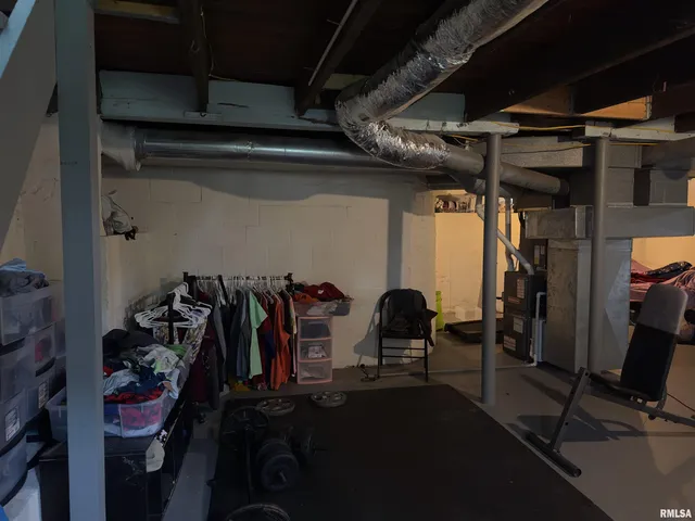 $104,500 | 1417 South Ledford Street, Harrisburg, IL 62946