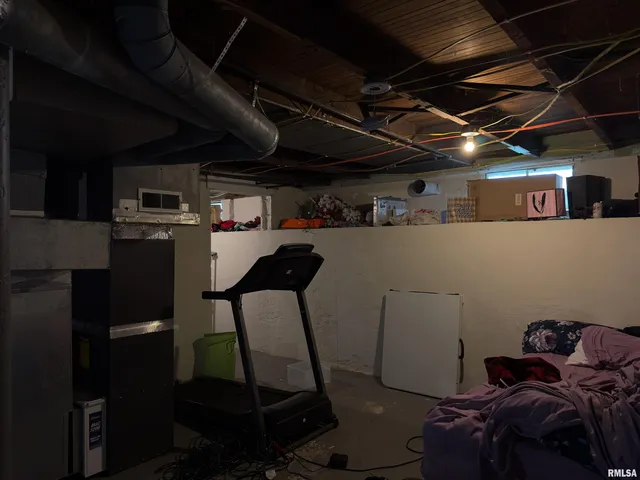 $104,500 | 1417 South Ledford Street, Harrisburg, IL 62946