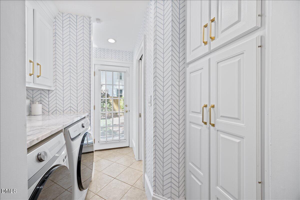 2143 Cowper Drive Raleigh, NC 27608 - Photo 34 of 53 26-2A1A6383