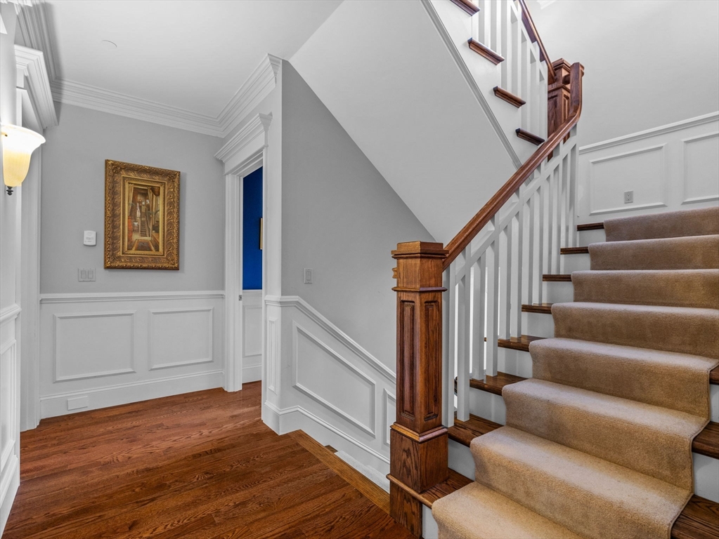 4 Hawthorne Lane, Unit 4 Dover, MA 02030 - Photo 13 of 38