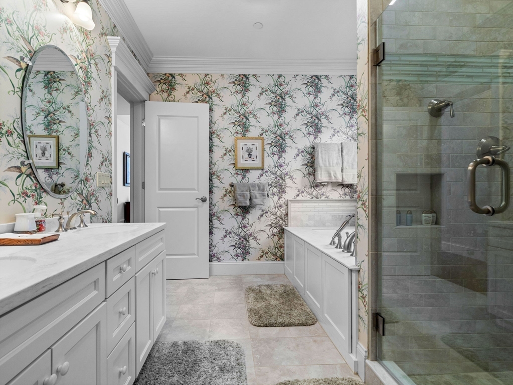 4 Hawthorne Lane, Unit 4 Dover, MA 02030 - Photo 17 of 38