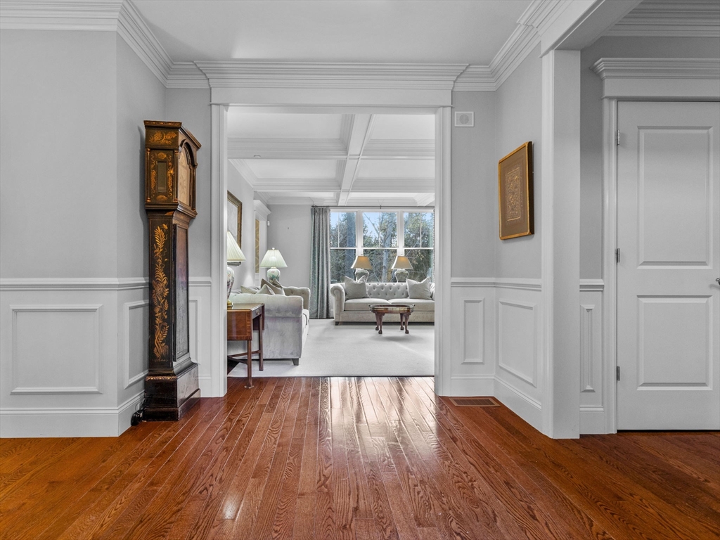 4 Hawthorne Lane, Unit 4 Dover, MA 02030 - Photo 2 of 38