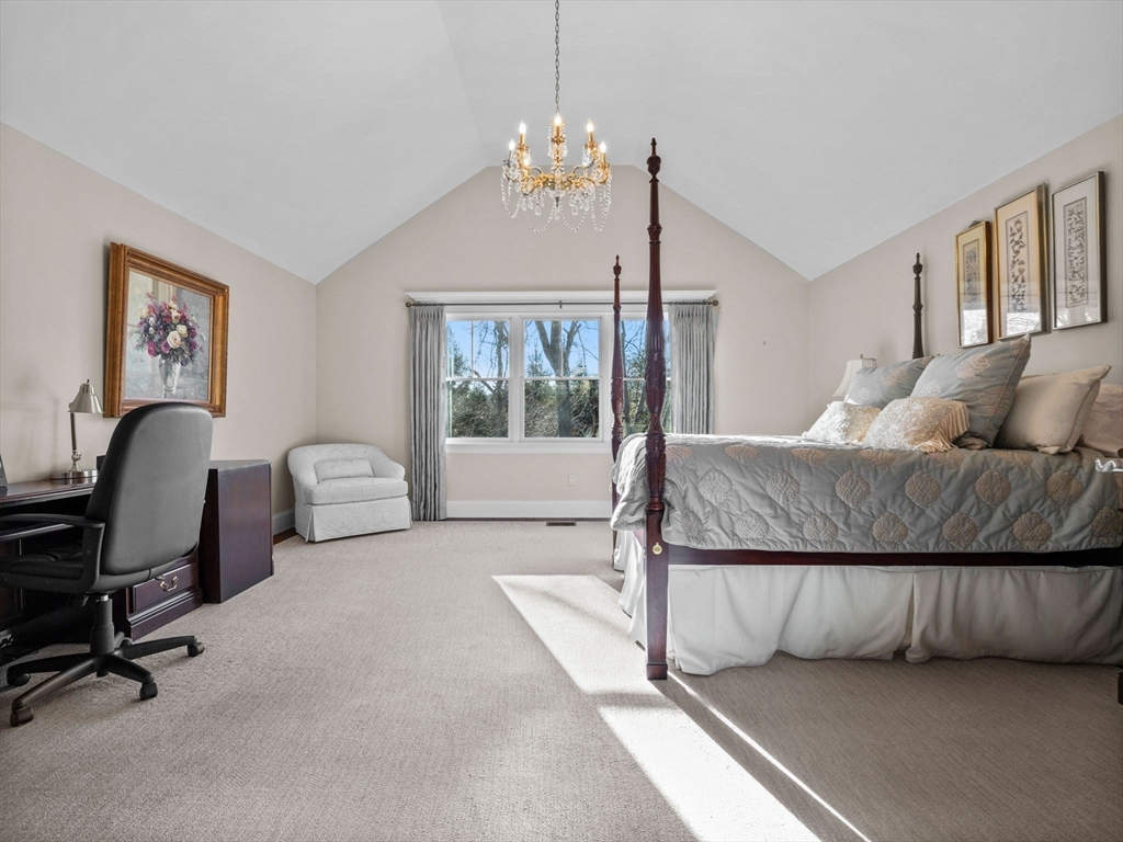 4 Hawthorne Lane, Unit 4 Dover, MA 02030 - Photo 22 of 38