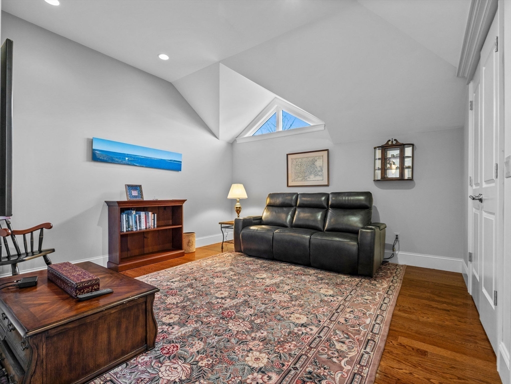 4 Hawthorne Lane, Unit 4 Dover, MA 02030 - Photo 27 of 38