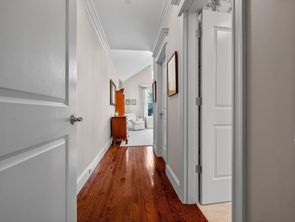 4 Hawthorne Lane, Unit 4 Dover, MA 02030 - Photo 28 of 38