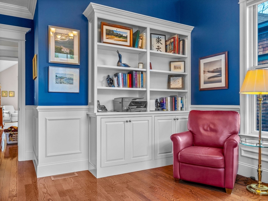 4 Hawthorne Lane, Unit 4 Dover, MA 02030 - Photo 30 of 38