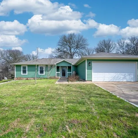 $2,100 | 108 Halawa Court, Bastrop, TX 78602