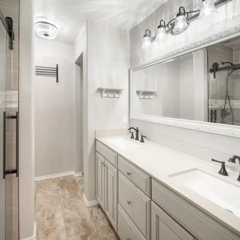 $2,100 | 108 Halawa Court, Bastrop, TX 78602