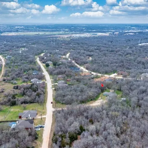 $2,100 | 108 Halawa Court, Bastrop, TX 78602