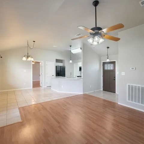 $2,100 | 108 Halawa Court, Bastrop, TX 78602