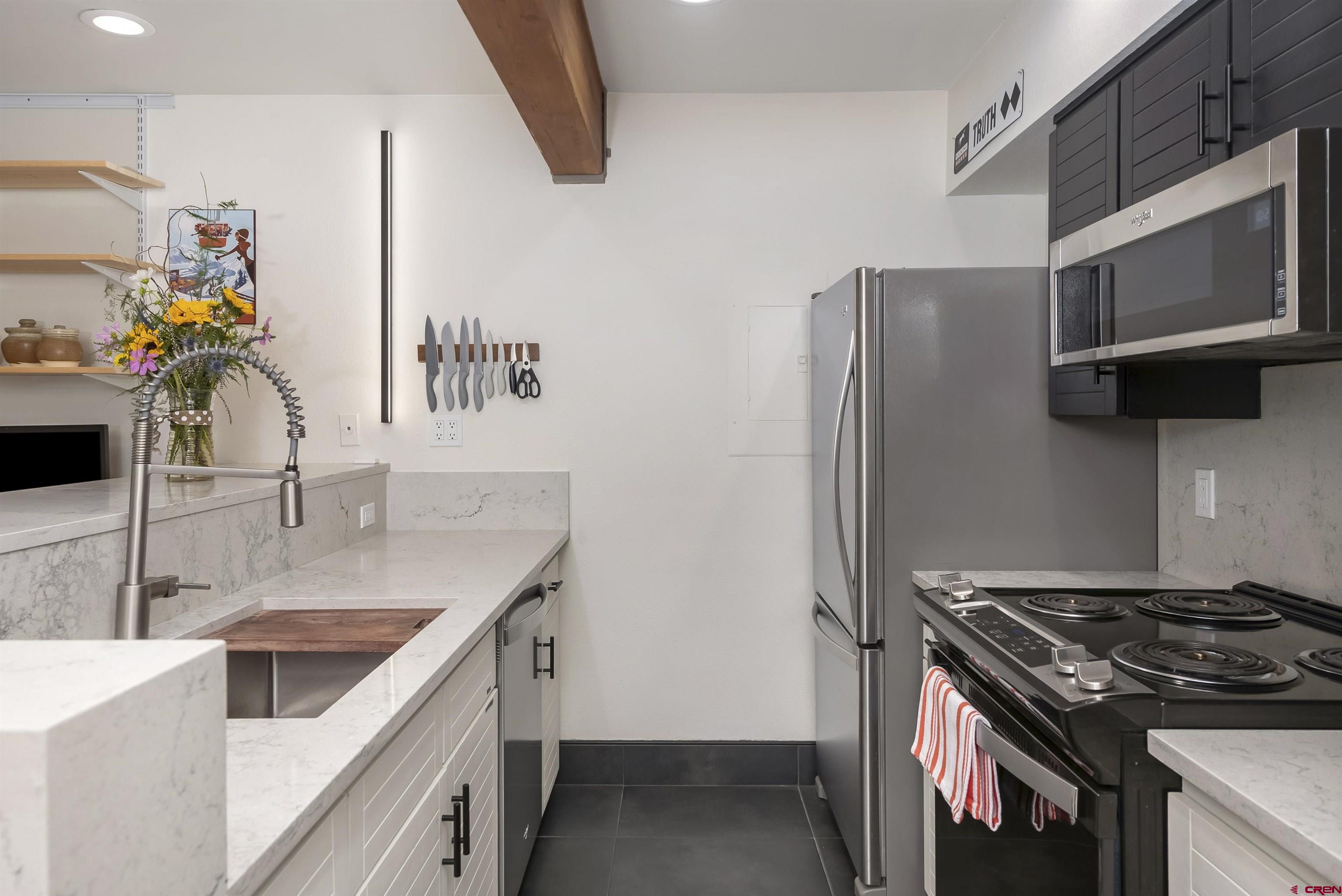 11 Hunter Hill Road, Unit 306 Crested Butte, CO 81225 - Photo 9 of 24 Gallery Image 9