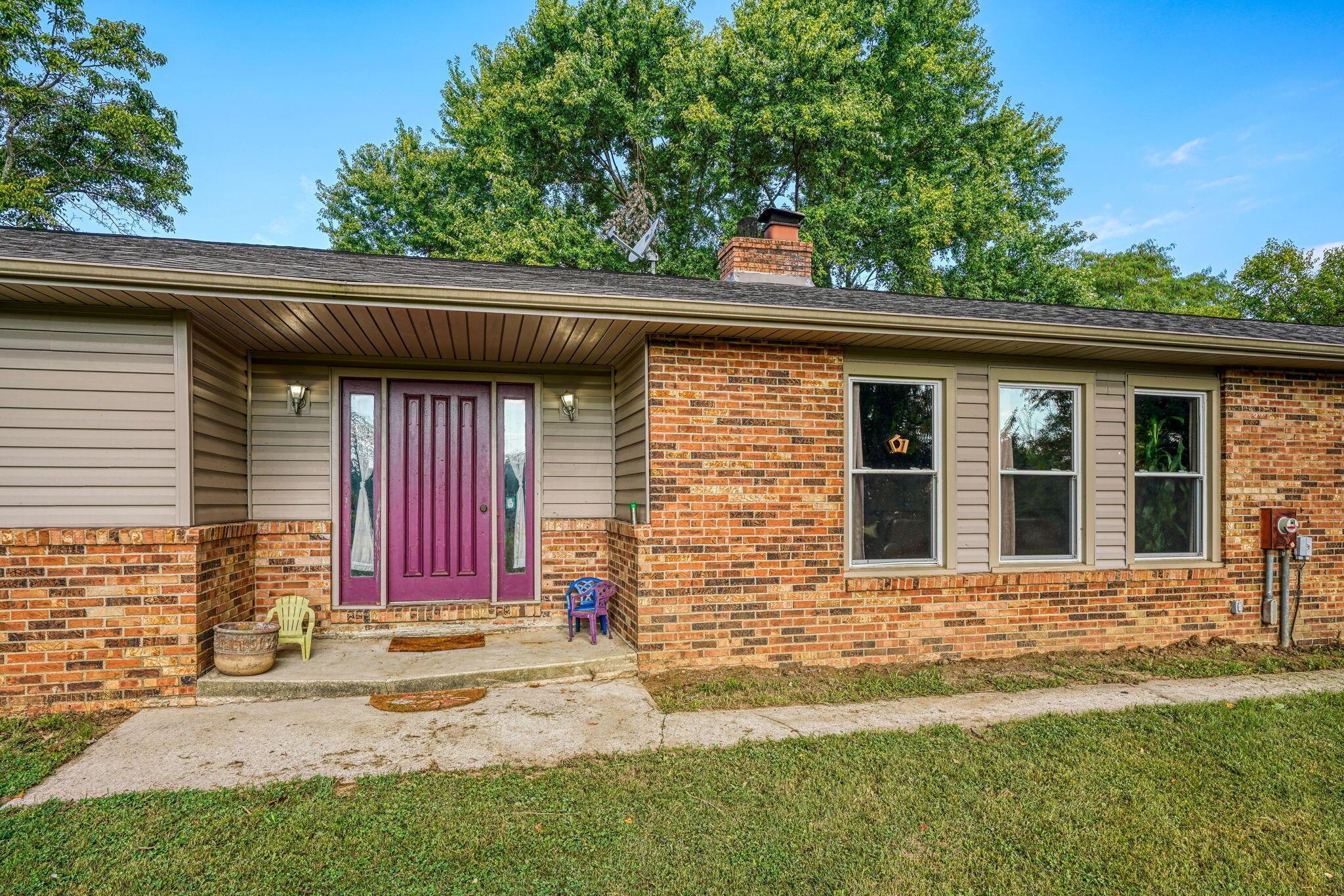 5407 Biggert Road Grove City, OH 43123 - Photo 5 of 35 5407 Biggert Rd (4)