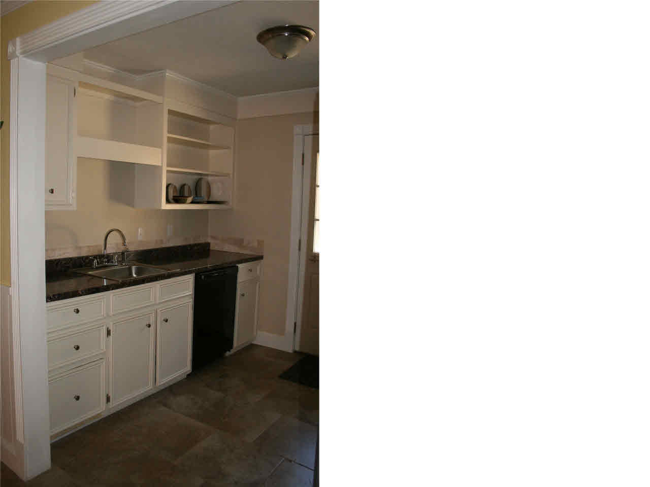 423 Trace View Road Madison, MS 39110 - Photo 8 of 25 Crisp and clean renovated kitchen!