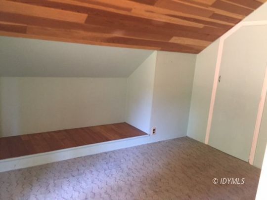 25215 Lodge Road Idyllwild, CA 92549 - Photo 17 of 19 LOFT