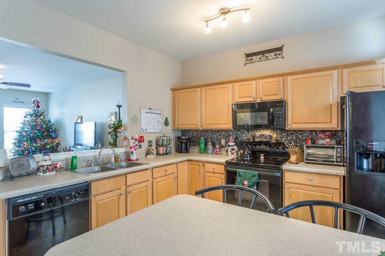 7234 Galon Glen Road Raleigh, NC 27613 - Photo 3 of 25