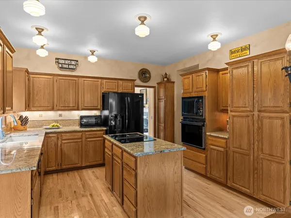 $1,450,000 | 19607 110th Place Northeast, Bothell, WA 98011
