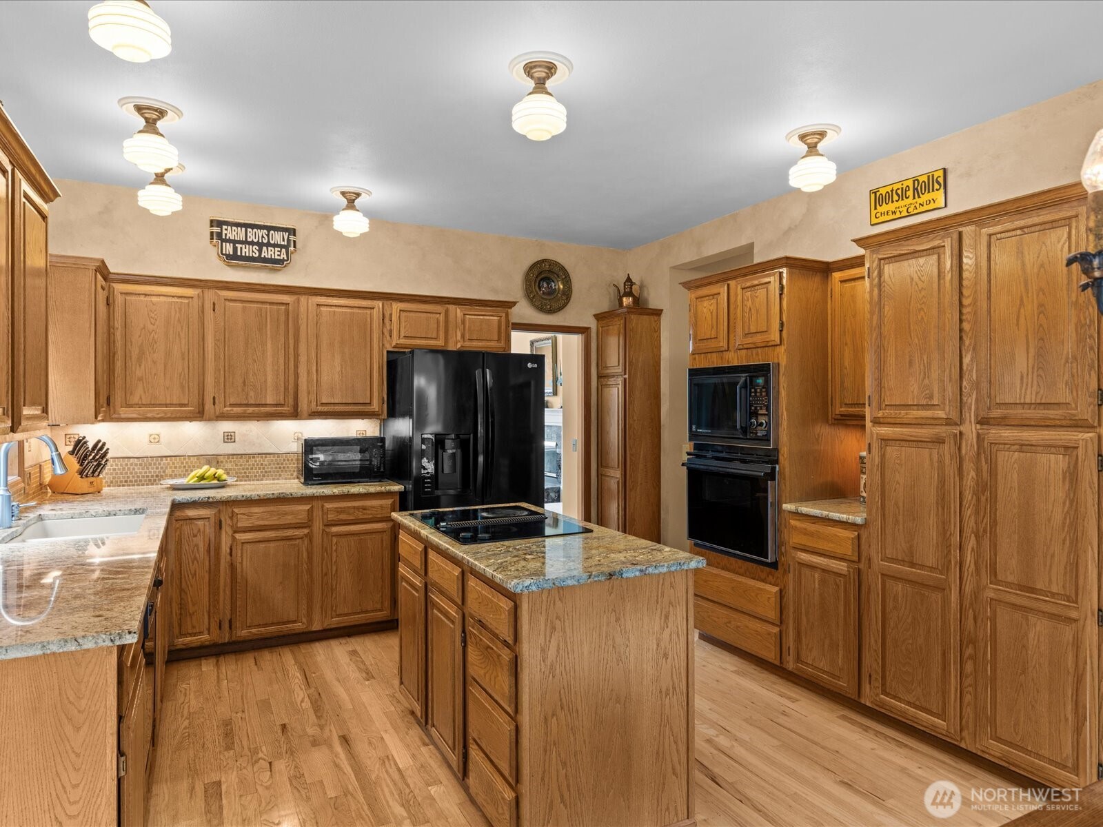 19607 110th Place Northeast Bothell, WA 98011 - Photo 17 of 40