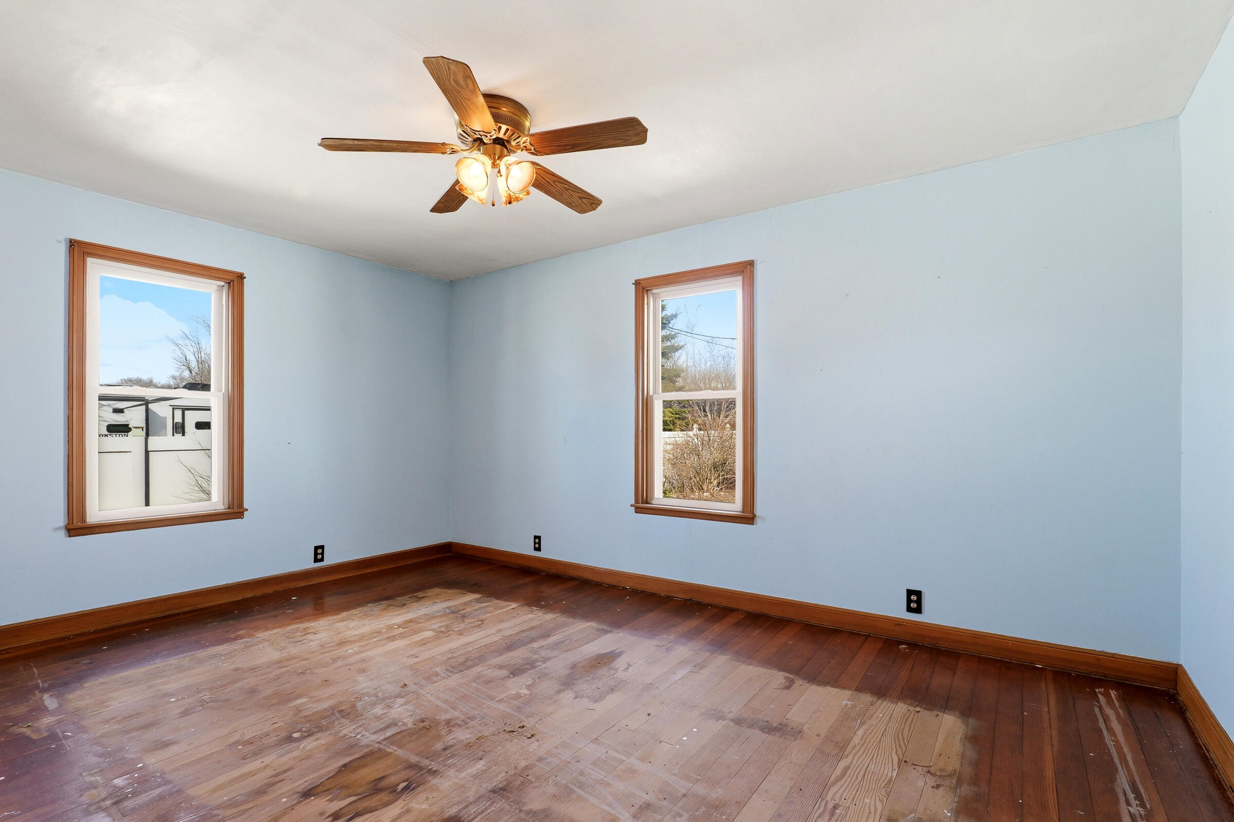 3240 Memorial Drive Two Rivers, WI 54241 - Photo 15 of 29 3240_Memorial_Drive_Two_Rivers_016