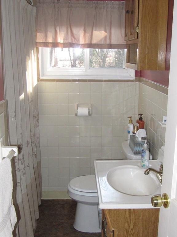 24 Elbridge Road Auburn, MA 01501 - Photo 18 of 25 Gallery Image 18