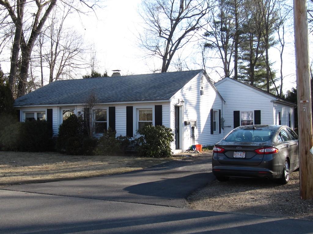 24 Elbridge Road Auburn, MA 01501 - Photo 3 of 25 Gallery Image 3
