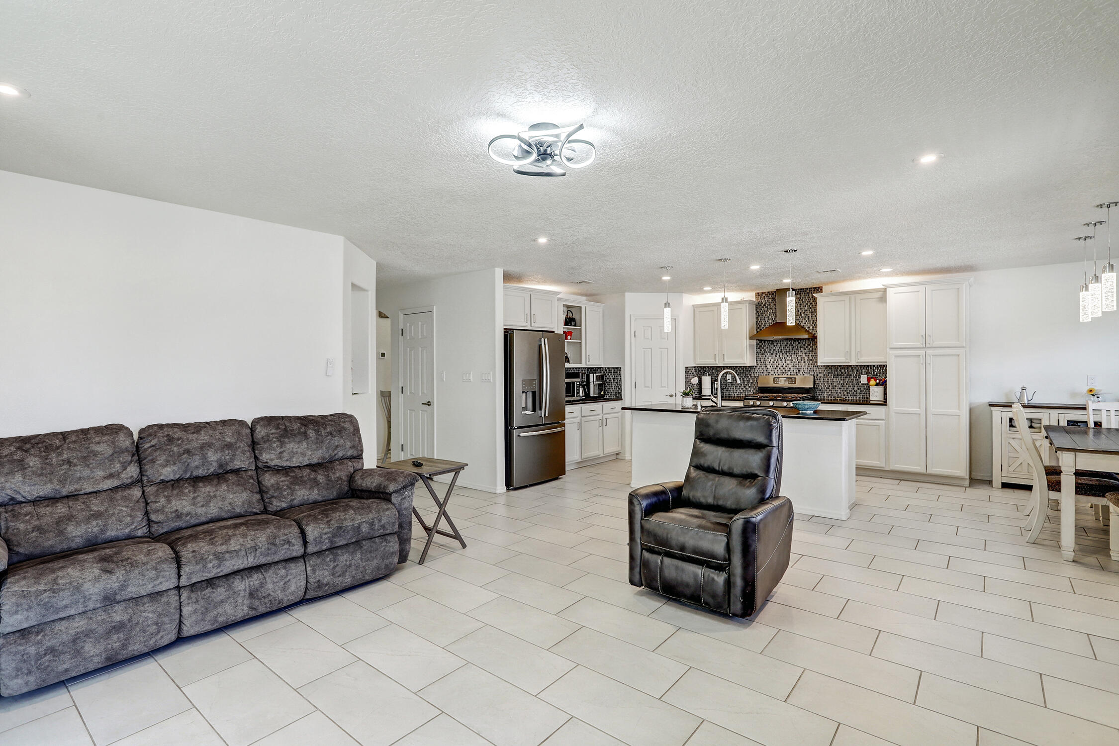 1511 21st Avenue Southeast Rio Rancho, NM 87124 - Photo 14 of 50 Gallery Image 14