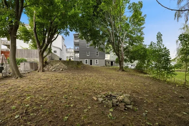 $3,200 | 49 Lawrence Street, Unit 2, Salem, MA 01970