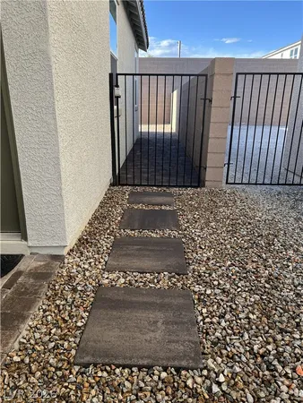 $2,500 | 4212 Zilker Pk Avenue, North Las Vegas, NV 89081