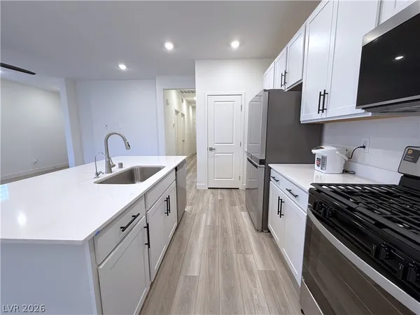 $2,500 | 4212 Zilker Pk Avenue, North Las Vegas, NV 89081