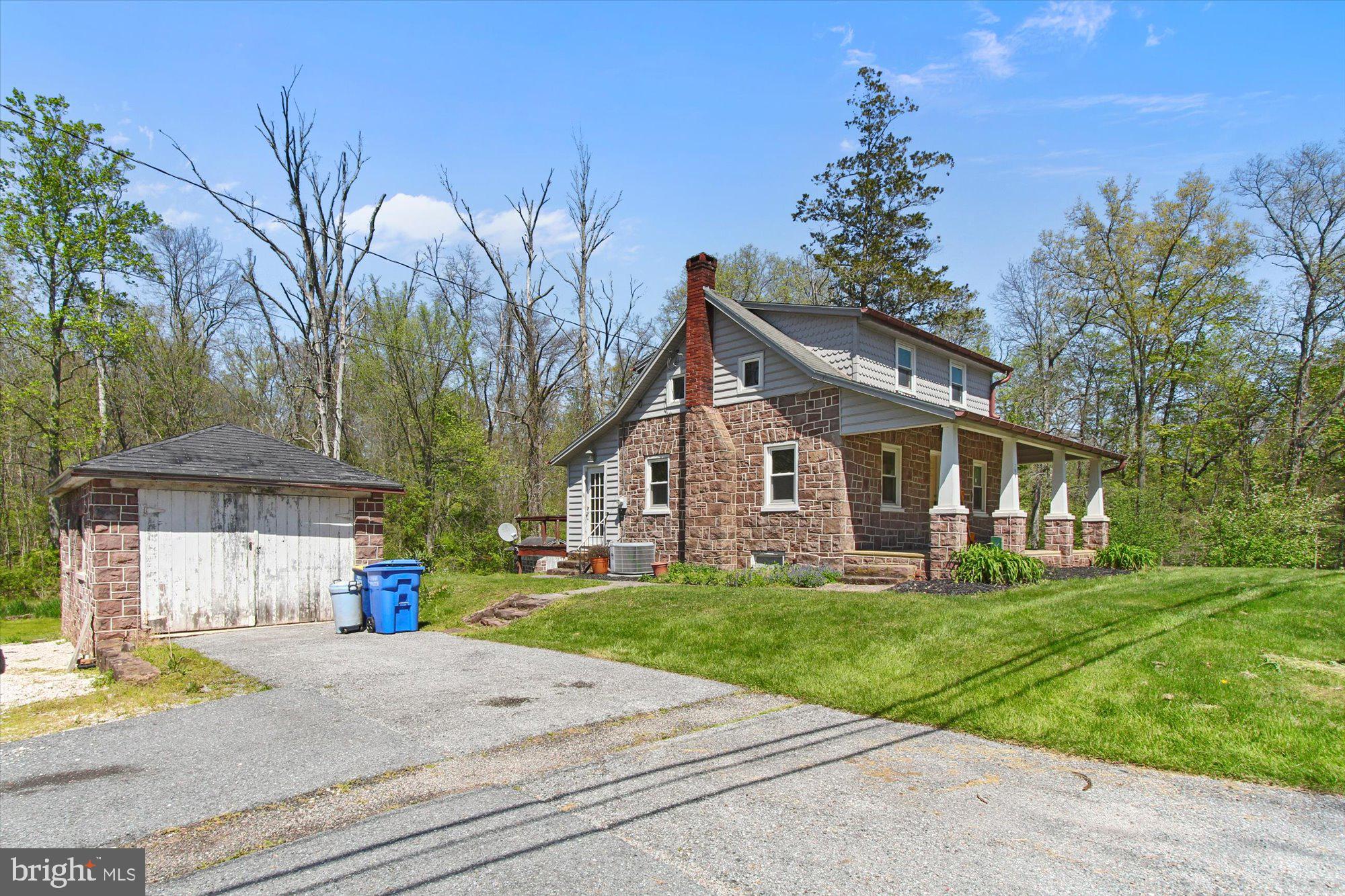 799 Siddonsburg Road Lewisberry, PA 17339 - Photo 2 of 25