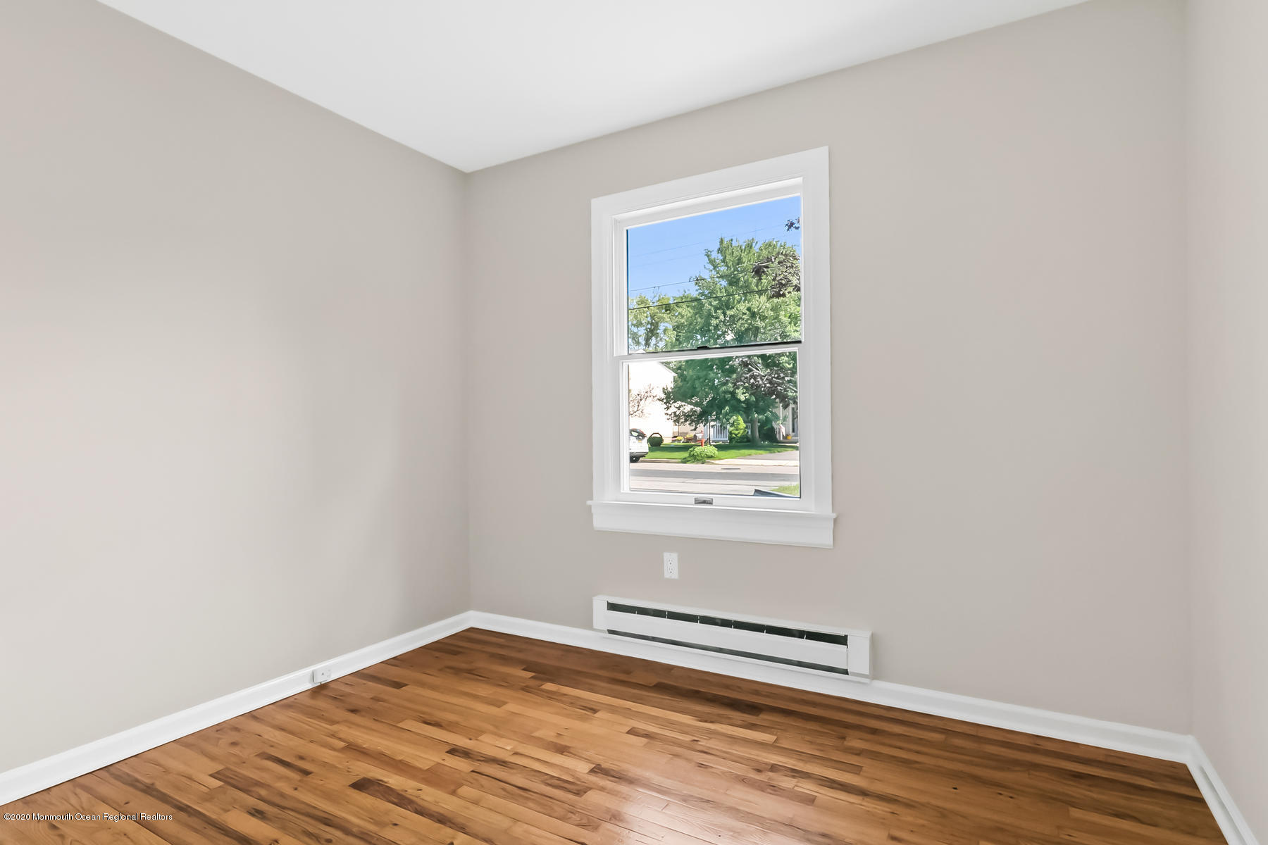 117 Yeoman Road Manahawkin, NJ 08050 - Photo 14 of 28 117 Yeoman Rd Stafford-011-008-4M3A4427-