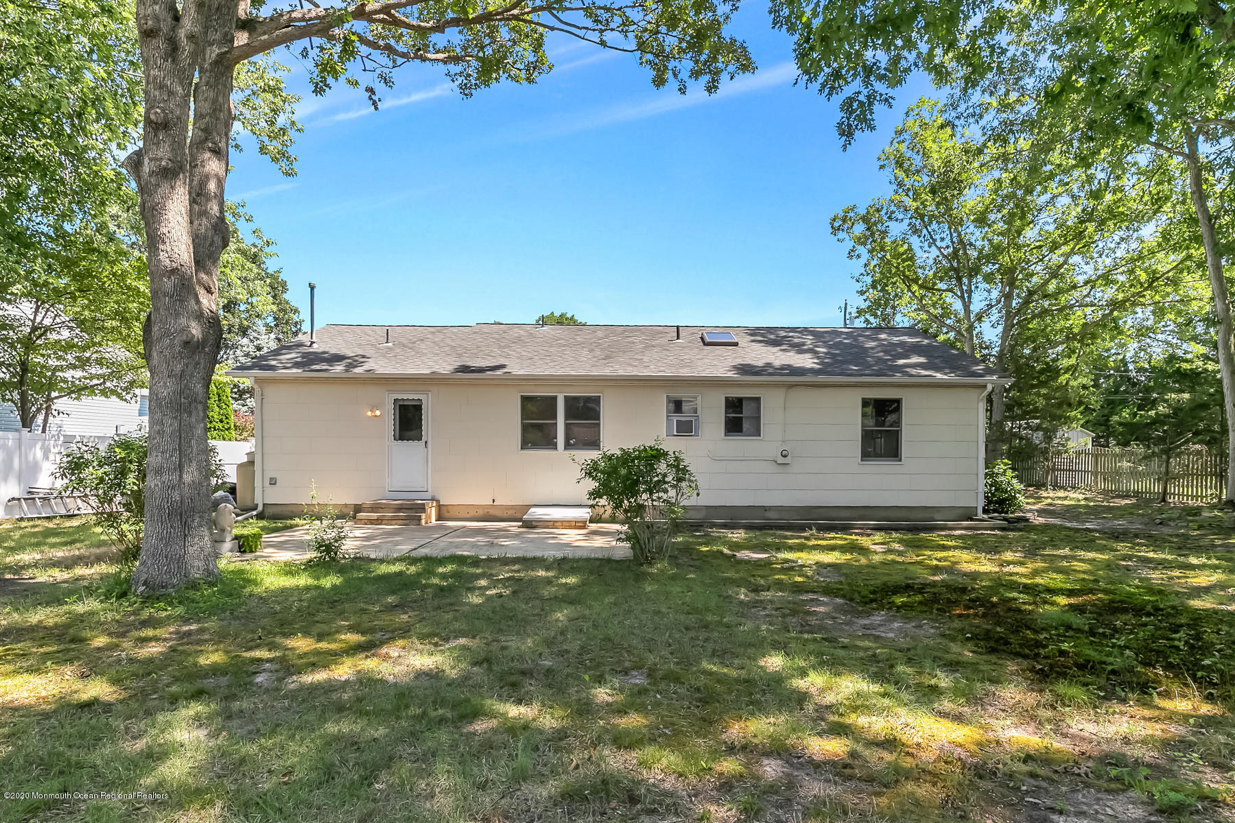117 Yeoman Road Manahawkin, NJ 08050 - Photo 24 of 28 117 Yeoman Rd Stafford-026-016-4M3A4447-