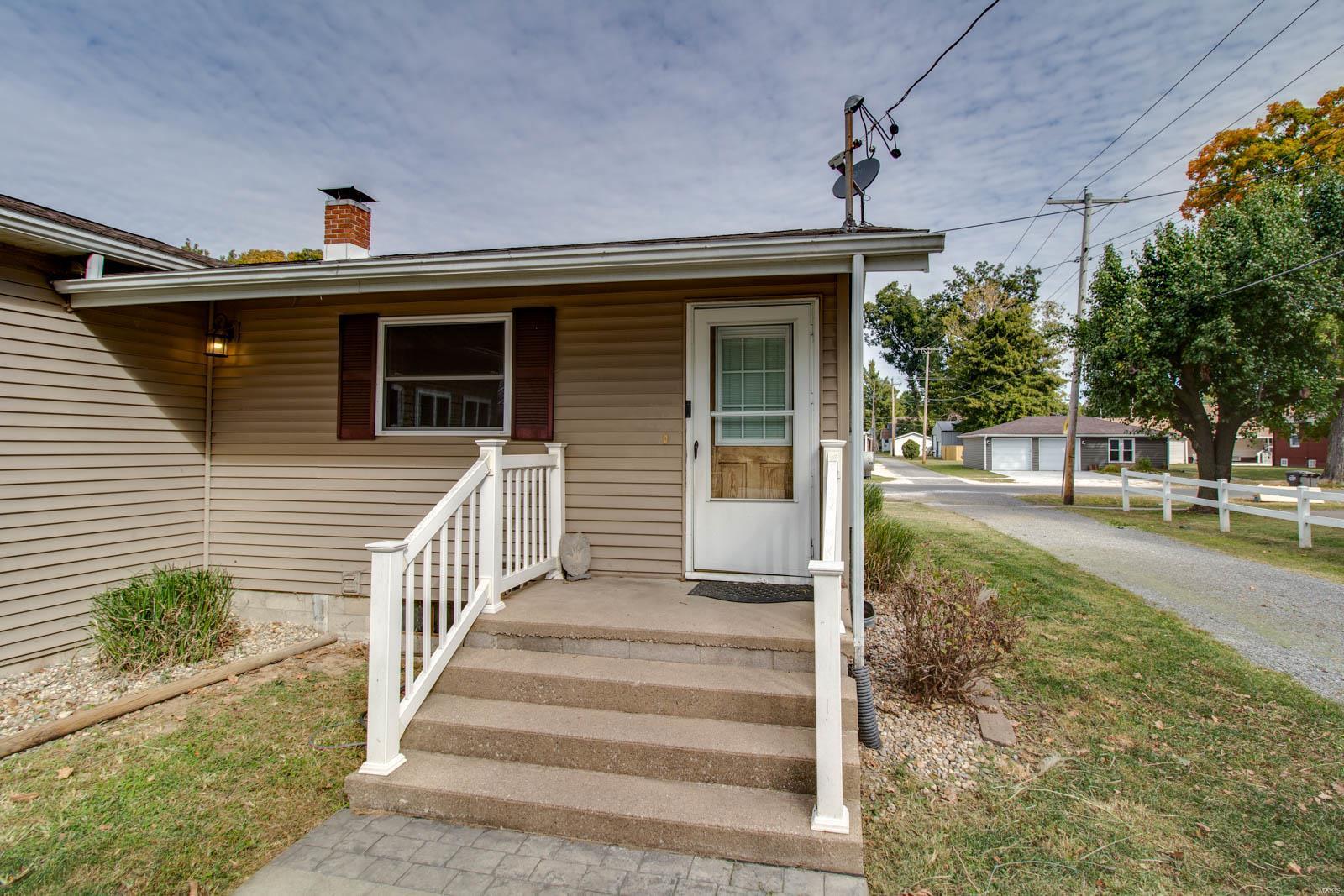321 Locust Carrollton, IL 62016 - Photo 29 of 37 Gallery Image 29