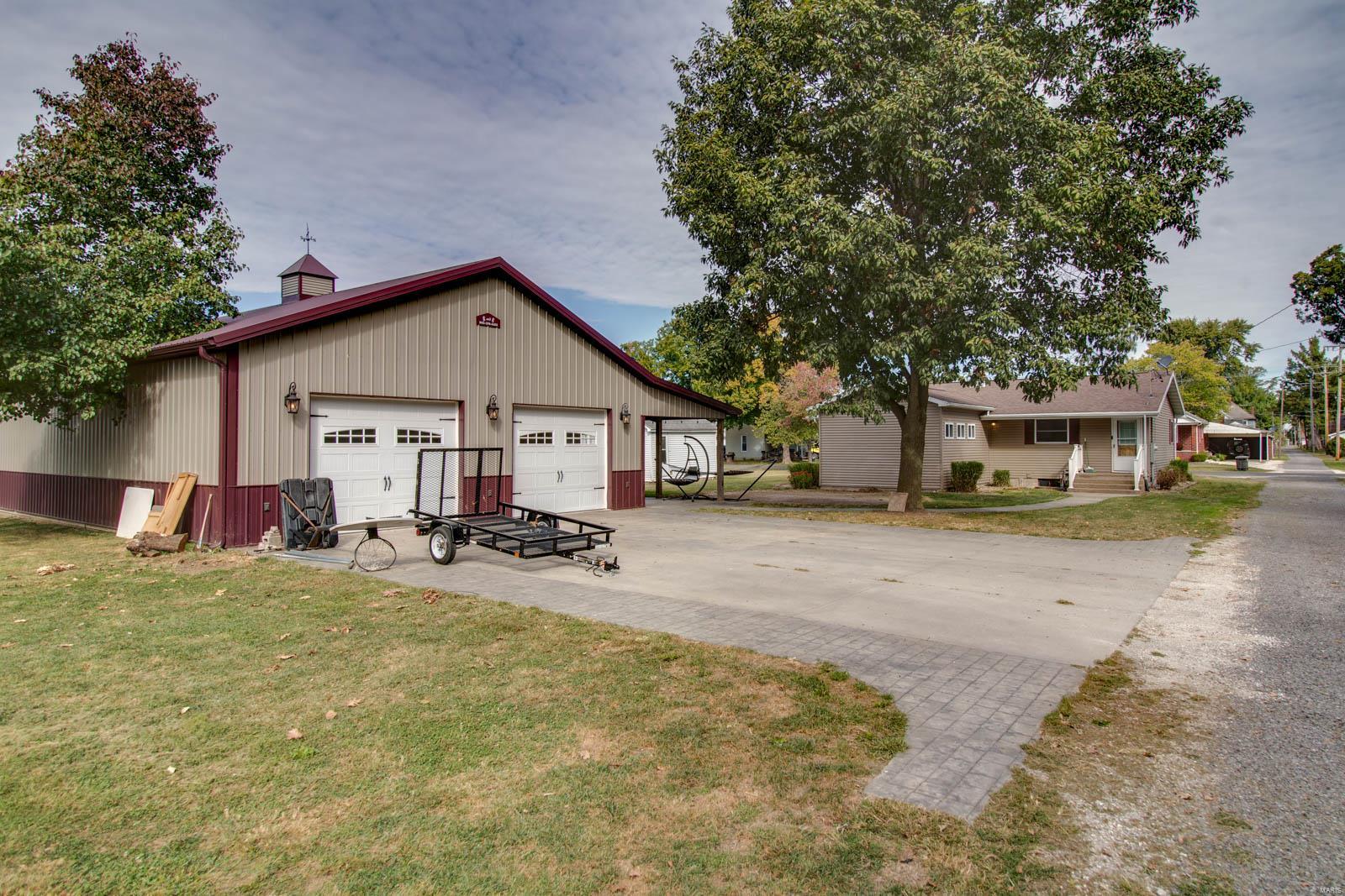 321 Locust Carrollton, IL 62016 - Photo 34 of 37 Gallery Image 34