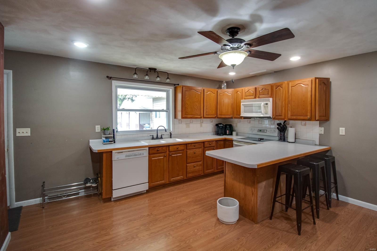 321 Locust Carrollton, IL 62016 - Photo 7 of 37 Gallery Image 7