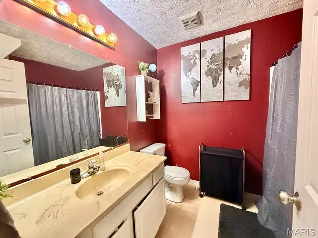 $230,000 | 29 St Ann Avenue, St. James, MO 65559