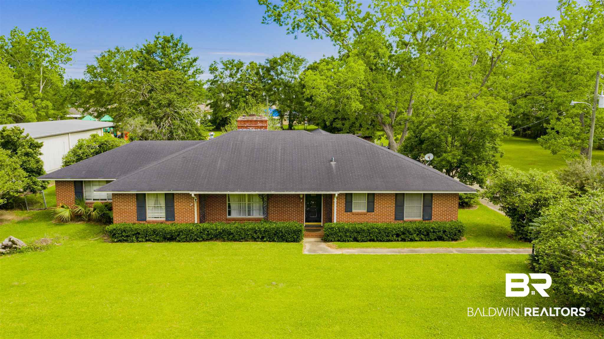 706 West Laurel Avenue Foley, AL 36535 - Photo 1 of 33